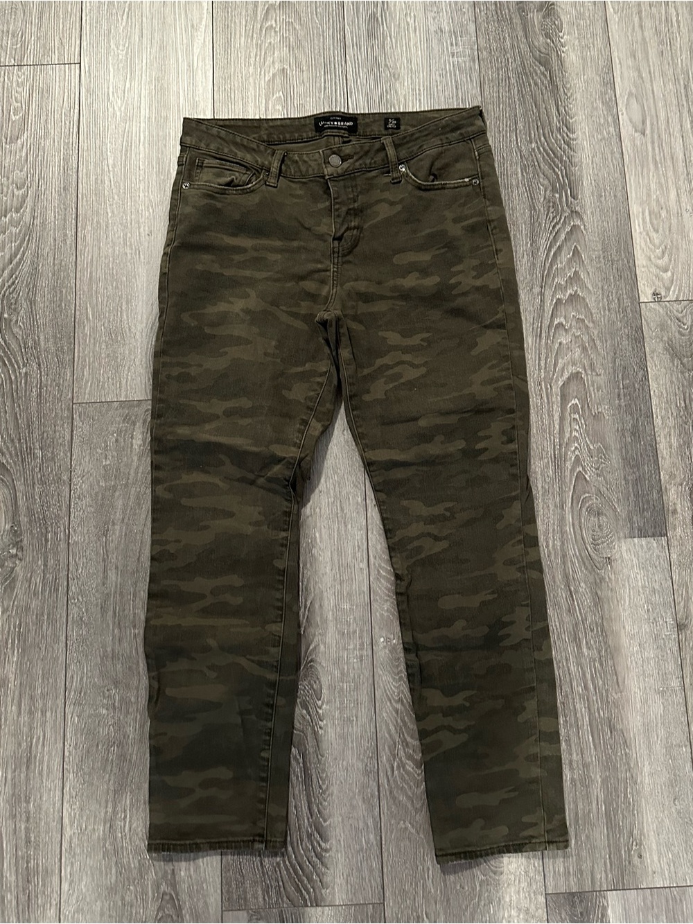 Lucky Camo Grunge Jeans - Size 08